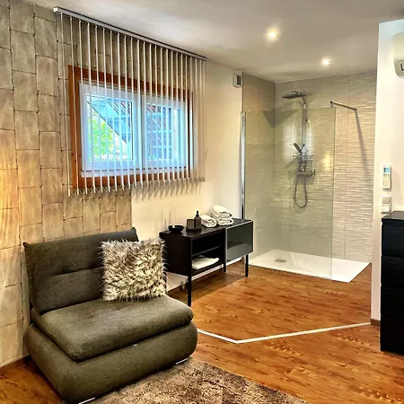 Maya שלאדמינג