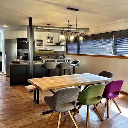 Maya Apartament *