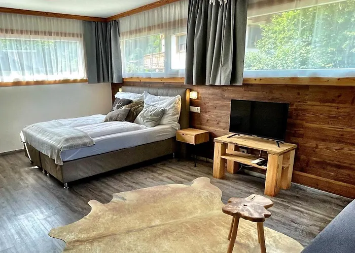 Maya Daire Schladming